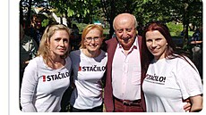 Pavel Novotný je za svou poznámku o Anice Slovákové terem kritiky.
