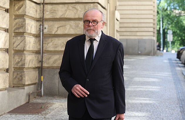 poheb Simony Postlerov