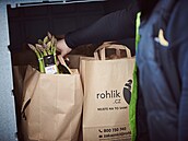 Rohlik.cz startuje grilovací sezónu s ultimátním výbrem letních surovin.