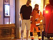 Jakub Voráek se uklízeem ulic.