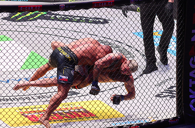 Další zápas Vémola vs. Végh. Už to nikoho nezajímá, zase to bude jen o penězích, píšou fanoušci MMA