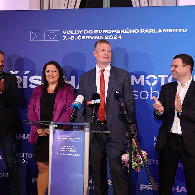 Ve tbu koalice Motorist a Psahy propukly bujar oslavy.