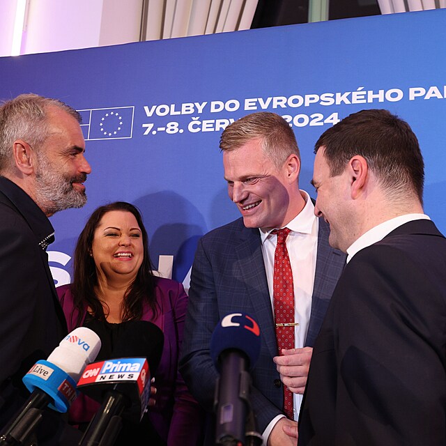Ve tbu koalice Motorist a Psahy propukly bujar oslavy.
