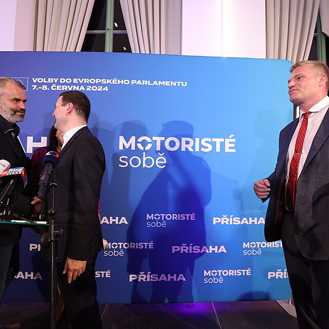 Ve tbu koalice Motorist a Psahy propukly bujar oslavy.