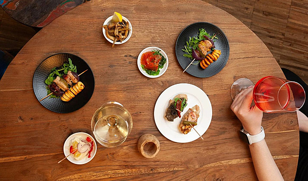 Navtivte tapas bar v srdci praských Dejvic.