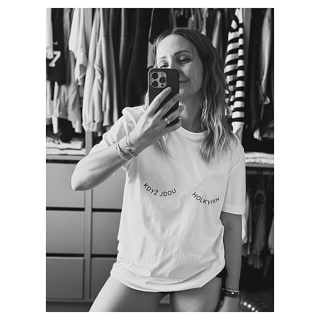 Veronika Arichteva ukzala nov merch