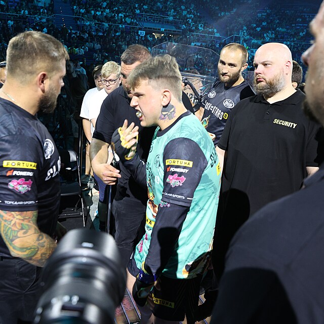 Clash of the Stars