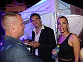 Jaromír Jágr na párty s Davidem Limberským a Andreou Vereovou