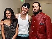Justin Bieber s nev�stou a �enichem