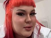 Nový ú�es Sugar Denny