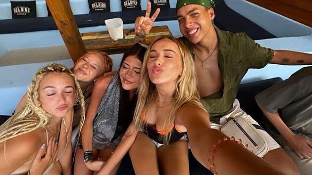 Festival na Zr�e je v pln�m proudu