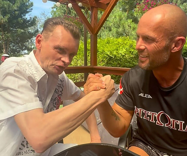 Aleš Bejr zbrojí proti Clash of the Stars. Kršek potvrdil, že si ho najalo vedení, aby Bejra konfrontoval