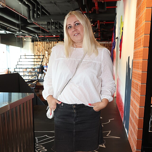 Tiskov� konference P��b�hy siln�ch �en s Kl�rou Kolomazn�kovou