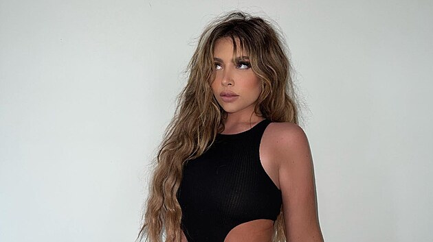 OnlyFans tvrkyn Ava Louise