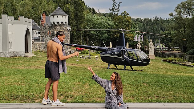 Carrie Kirsten s partnerem Pedrem na Hrad� Kunzov.