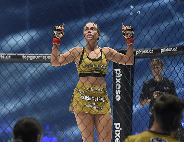 Gelnarová vyhrála svůj první zápas na mistrovství světa v MMA. Má veliké šance získat mistrovský titul