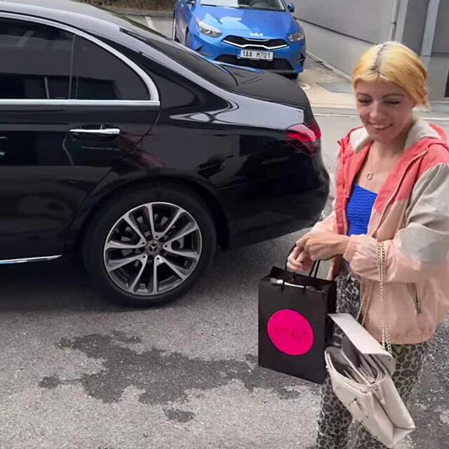 Nela Slov�kov� se ujala Shopaholicadel