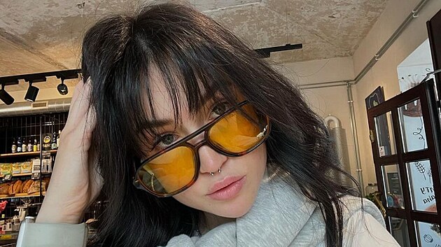 Tiktokerkce zem�el k�e�ek. Na jeho �mrt� reagovala i redakce, ale podle tiktokerky velmi �patn�m zp�sobem