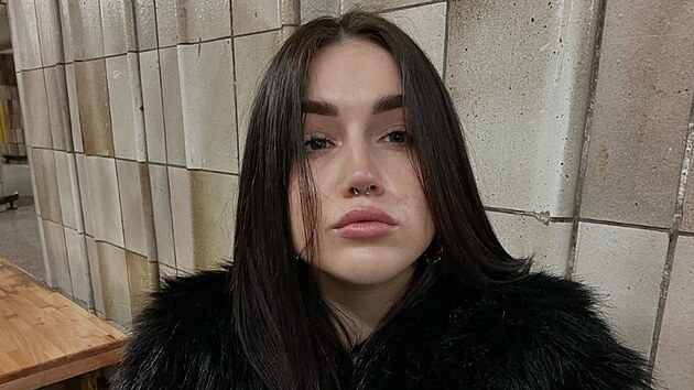 Tiktokerkce zem�el k�e�ek. Na jeho �mrt� reagovala i redakce, ale podle tiktokerky velmi �patn�m zp�sobem