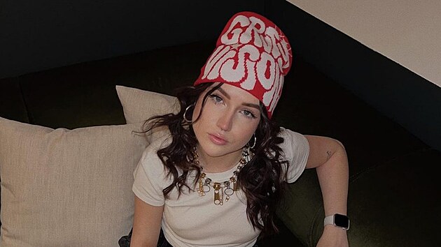 Tiktokerkce zem�el k�e�ek. Na jeho �mrt� reagovala i redakce, ale podle tiktokerky velmi �patn�m zp�sobem