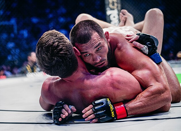 Makhmud Muradov slav vhru.