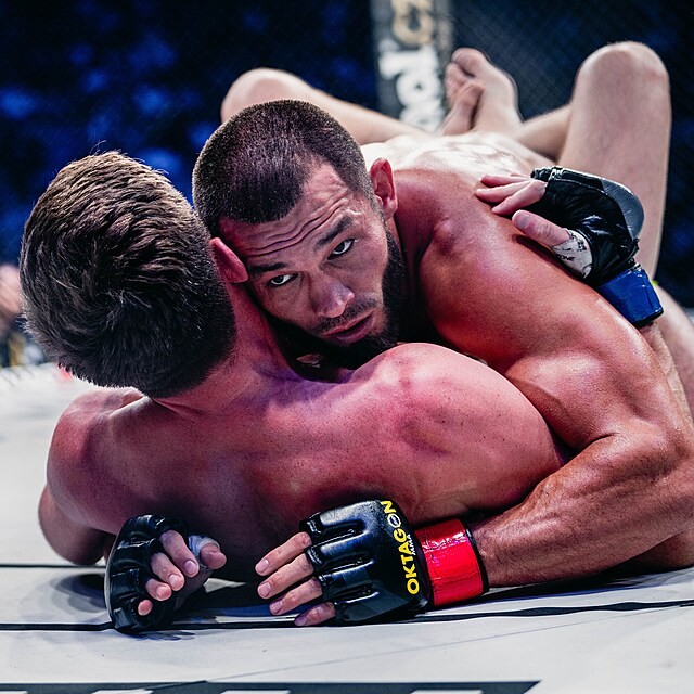 Makhmud Muradov slav vhru.