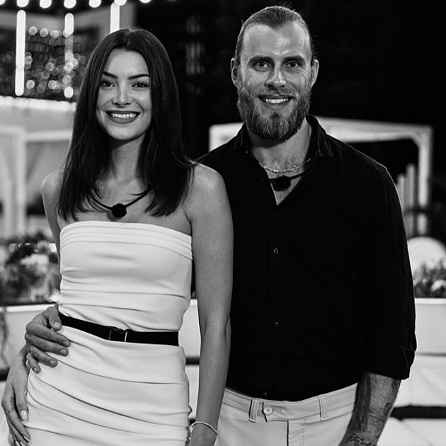 Tomáš a Tereza terčem kritiky. V Love Islandu jim nikdo lásku nevěří a lidé se jim smějí