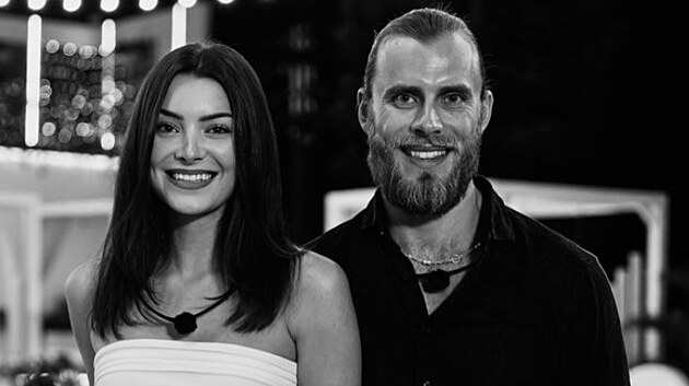 Pr z Love Islandu je terem kritiky. Podle lid Tapuk a Vebrov svou lsku pouze pedstraj
