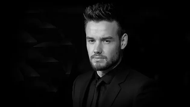 Zemel zpvk Liam Payne z One Direction. Bylo mu 31 let.