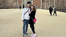 Romantická fotografie Lucie Ottové a Petra Jablonského z jejich spole�ného...