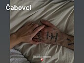 Návrat man�ela z v�zení sdílela na Instagram i Karlova man�elka Ema.