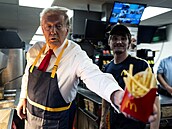Donald Trump na své první sm�n�.