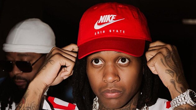 Rapper Lil Durk byl zat�en� proto, �e �dajn� objednal vra�du. Nyn� mu hroz� do�ivotn� trest