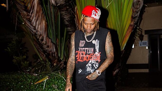 Rapper Lil Durk byl zat�en� proto, �e �dajn� objednal vra�du. Nyn� mu hroz� do�ivotn� trest
