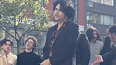 Ú�astník sout�e dvojník�.