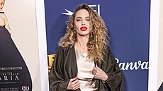 Angelina Jolie na premié�e filmu Maria.