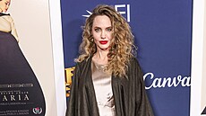 Angelina Jolie na premié�e filmu Maria.