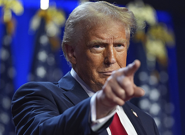Celebrity reagují na Trumpovo vítězství. Vracím se do USA, oznámil Andrew Tate, další celebrity pláčou
