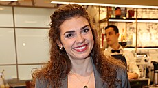 Denisa Pfauserová na otev�ení nové kavárny Ivety Fabe�ové