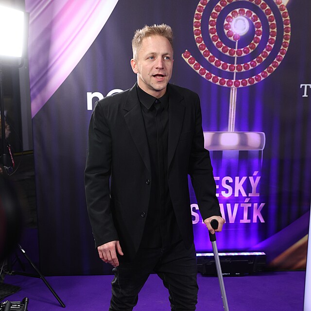 �erven� koberec na �esk�ch slav�c�ch.