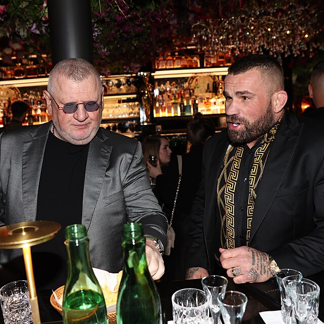 Ivo Rittig, Karlos V�mola