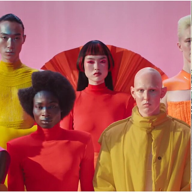 Jaguar kompletn� m�n� image, fanou�ci zu��. Co na to prezident �esk�ho Jaguar klubu Filip Turek?