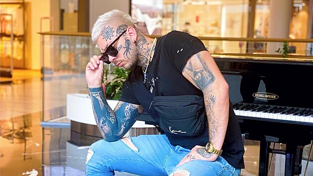 Valent�n alias raper SickBrain