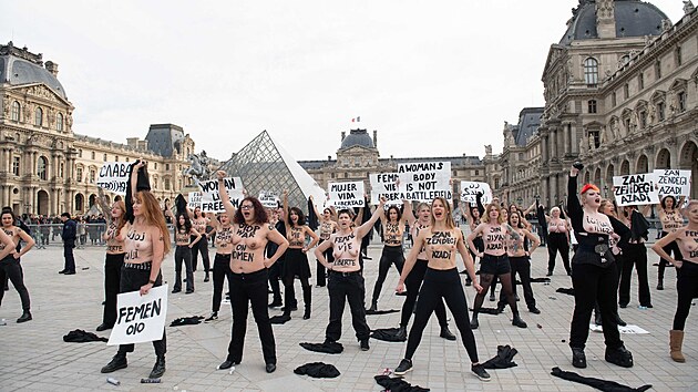 Demonstrace hnut� Femen