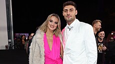 Hv�zdy na �erveném koberci.