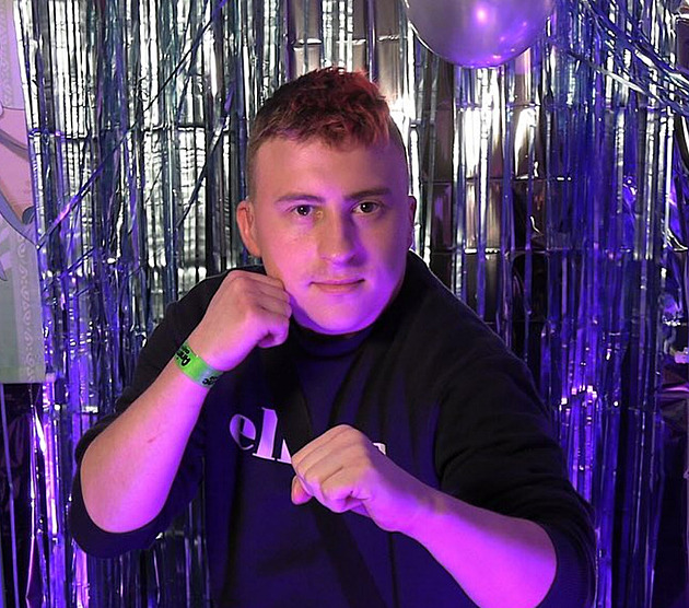 MaxGreen přiznal, že si svůj vztah vymyslel. Zašlo to až ta daleko, že už jde o život, tvrdí