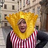 Alena Schillerov� jako Hranolka.