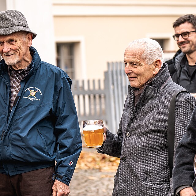 P�ip�jen� na plze�skou tradici.