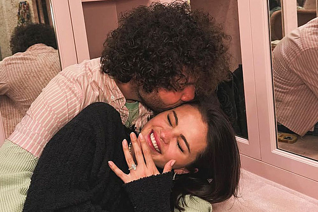 Jedna večeře, jeden unfollow a tisíc teorií: Fanoušci opět řeší vztahy Seleny Gomez