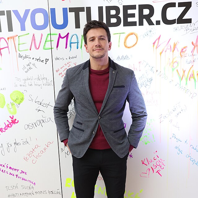 Na v�no�n� ve��rek dorazil i Bachelor Jan Solfronk.